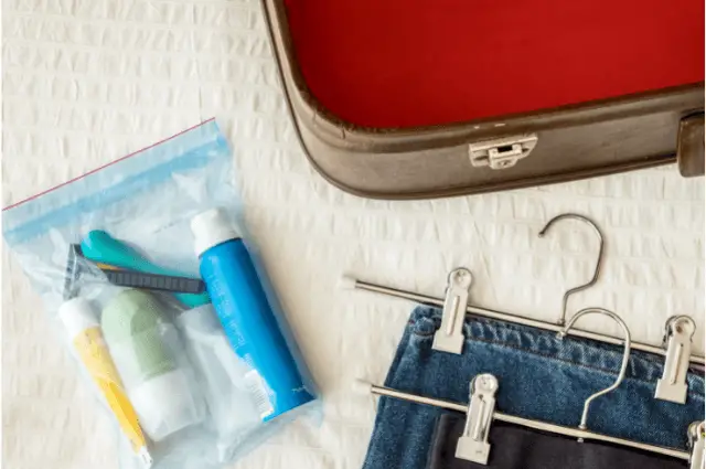 Essential Items for Dad’s Hospital Survival Kit